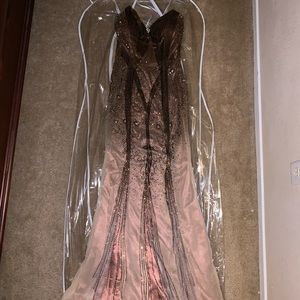 I am selling my pageant dress/prom dress wore once